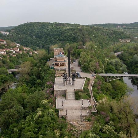Bobevata Guest House - Floor 2 - Stunning View Old Town Veliko Tarnovo Kültér fotó
